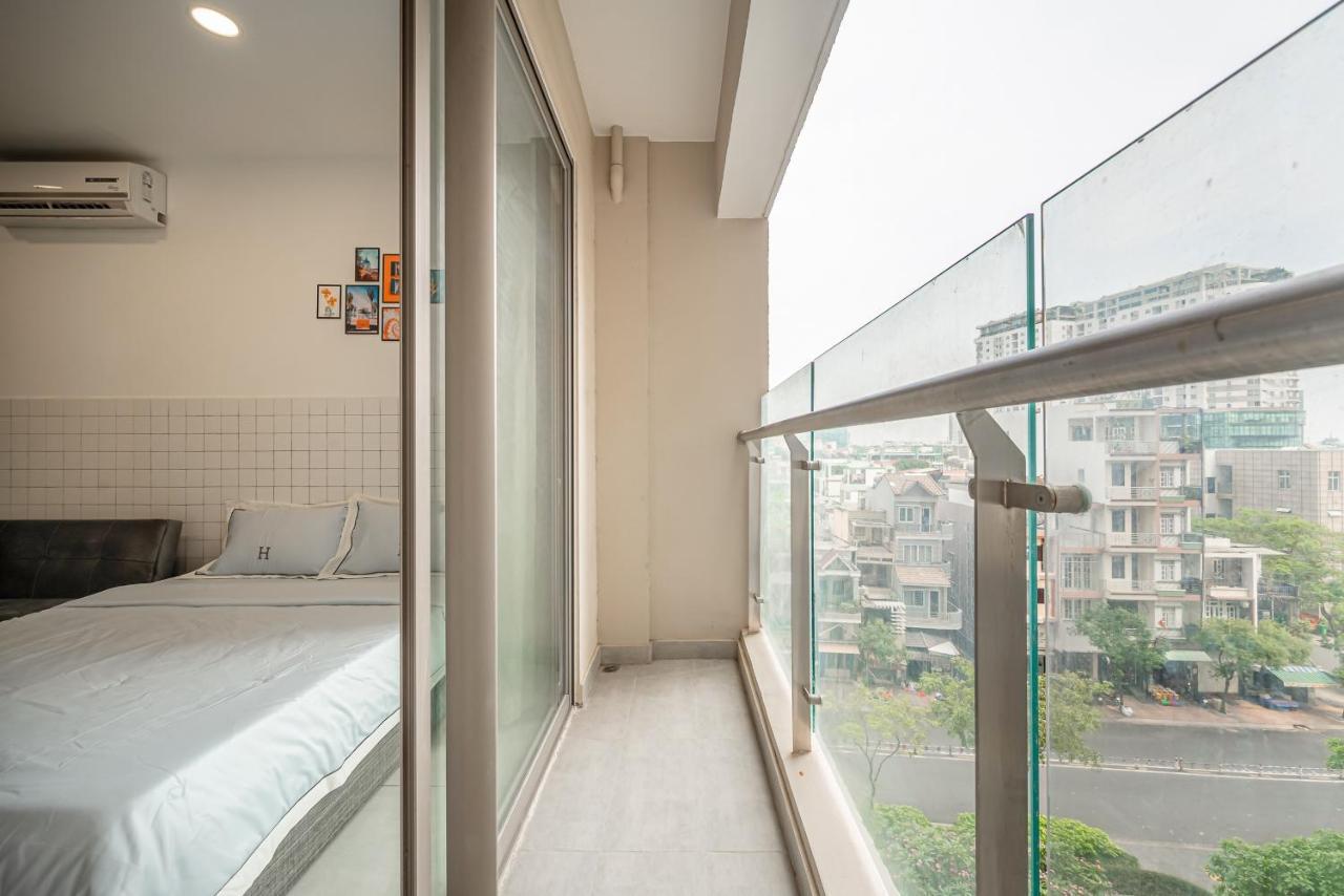 Masteri Millennium Balcony - District 4 Căn hộ
